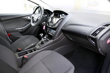 Ford Focus III Hatchback 5d facelifting 1.0 EcoBoost 125KM 2016 Ford Focus Klimatronic Parktronic/6 Bieg/GWARANCJA, zdjęcie 7