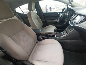 Opel Astra K Hatchback 5d 1.4 Turbo 125KM 2015 Opel Astra bezwypadkowy, serwisowany , 2 x koła, zdjęcie 10