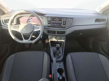 Volkswagen Polo VI Hatchback 5d Facelifting 1.0 TSI 95KM 2022 Volkswagen Polo Benzyna 95KM, zdjęcie 8