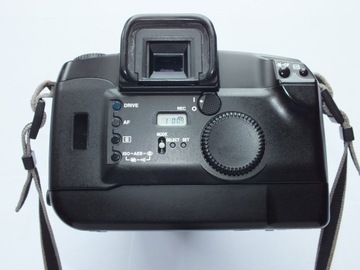 Canon EOS 5 с кварцевым календарем + зум-объектив Sigma AF-B II 55–200 мм 1:4–5,6