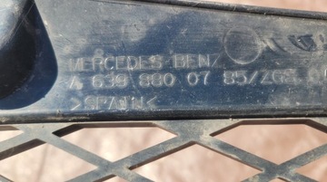 MASKA MŘÍŽKA MERCEDES VITO W639 A6398800785 // 1099