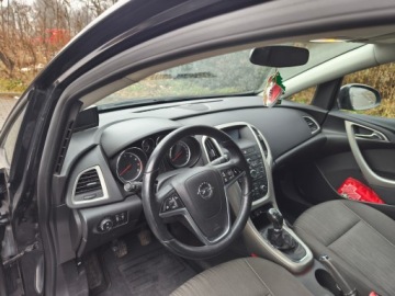 Opel Astra J Hatchback 5d 1.4 Turbo ECOTEC 140KM 2011 OPEL ASTRA J 1,4 140KM Stan BDB, zdjęcie 14