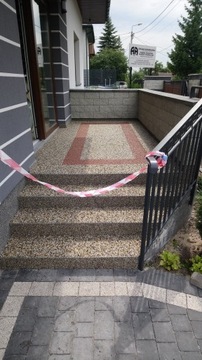 КОВРОВОЕ ПОКРЫТИЕ ИЗ ЭПОКСИДНОЙ СМОЛЫ / ЛЕСТНИЦЫ