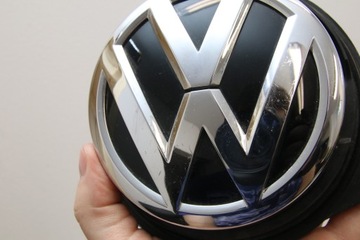 LOGO ZNAK ZNAKY VÍKO KUFRU ZADNÍ KLIKA ORIGINÁLNÍ VW PASSAT B8 3G ARTEON GOLF