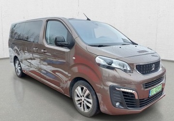 Peugeot Traveller Compact Elektryczny 50 kWh 136KM 2023 Peugeot Traveller Long Vip (75 kWh) 11kW RiA Spoticar Elektryczny 136KM, zdjęcie 2