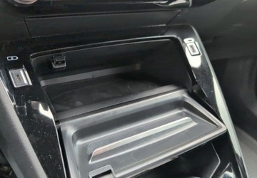 Peugeot 2008 II e-SUV Facelifting Elektryczny 50kWh 136KM 2024 Peugeot 2008 e-2008 50kWh Allure SalonPL Nowy Model Bogata Wersja Od Reki, zdjęcie 14