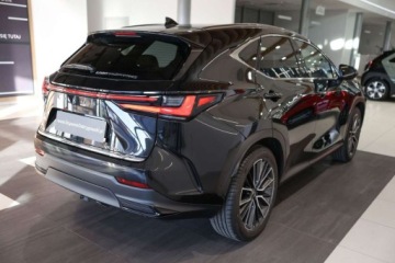 Lexus NX II SUV Facelifting 2.5 350h 243KM 2024 Lexus NX 350h Omotenashi AWD 2.5 Hybryda 243KM, zdjęcie 8
