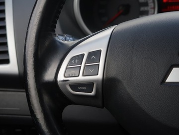 Mitsubishi Outlander II 2.0 DID DOHC 140KM 2008 Mitsubishi Outlander 2.0 DI-D, Salon Polska, zdjęcie 17