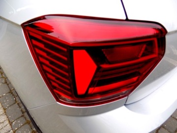 Volkswagen Polo VI Hatchback 5d 1.0 MPI 75KM 2018 VOLKSWAGEN POLO VI 1,0 75 KM LED 40 TYŚ. KM, zdjęcie 4