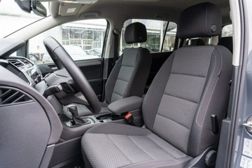 Volkswagen Touran III 1.5 TSI EVO 150KM 2024 Volkswagen Touran Special Edition 1.5 TSI EVO 150, zdjęcie 10