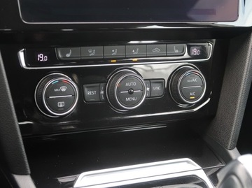 Volkswagen Arteon Fastback 2.0 TDI 150KM 2018 VW Arteon 2.0 TDI, Salon Polska, Serwis ASO, zdjęcie 16