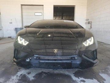 Lamborghini Huracan 2021 Lamborghini Huracan 2021, 5.2L, EVO, od ubezpieczalni 5.2 Benzyna 602KM, zdjęcie 2