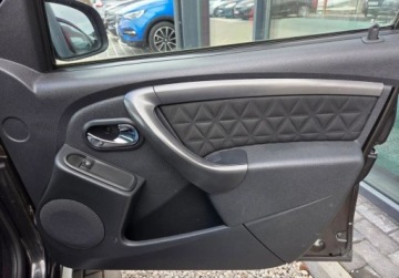 Dacia Duster I SUV Facelifting 1.2 TCe 125KM 2015 Dacia Duster 1.2Benz.125KM 6Bieg.Klima Navi Bluetooth Parktronic Faktura G, zdjęcie 13