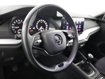 Skoda Octavia IV Kombi 2.0 TDI 150KM 2023 Skoda Octavia Ambition ! Tempomat ! Podgrzewane Fo, zdjęcie 7