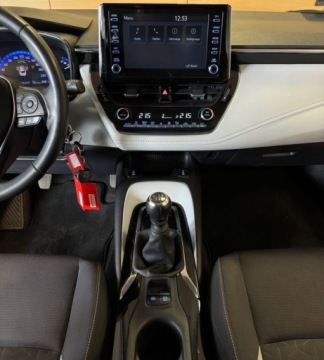 Toyota Corolla XII TS Kombi 1.2 Turbo D-4T 116KM 2021 Toyota Corolla Salon Polska Bezwypadkowy R Cars Warszawa 1.2 Benzyna 116KM, zdjęcie 10