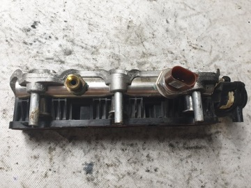 KOLEKTOR SACÍ/ZBĚRNÉ AUDI A6 A4 3.0TFSI 06E133110AL