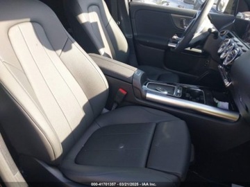 Mercedes GLA II 2024 Mercedes-Benz GLA 2024r., GLA 250, od ubezpieczalni 2.0 Benzyna 221KM, zdjęcie 8