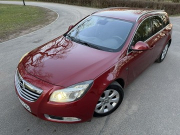 Opel Insignia I Sports Tourer 2.0 CDTI ECOTEC 160KM 2009 Opel Insignia Cosmo Sport Tour 2.0 CDTI 160KM Navi, zdjęcie 1