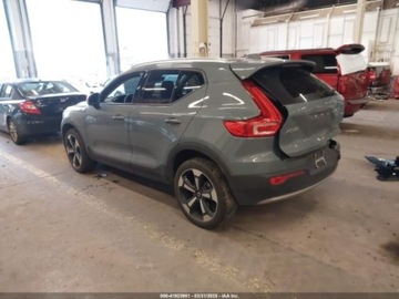 Volvo XC40 2021 Volvo XC 40 T5 Momentum 2021 2.0l 2.0 Benzyna 248KM, zdjęcie 3