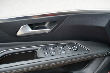 Peugeot 3008 II Plug-In Hybrid Facelifting 1.6 HYBRID4 300KM 2022 Peugeot 3008 GT full led skóra masaze ACC kamera, zdjęcie 11