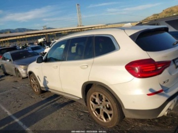 BMW X3 G01 2021 BMW X3 Phev xDrive30e 2021 2.0 Hybryda 180KM, zdjęcie 2