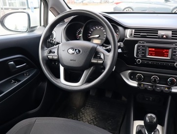 Kia Rio III Hatchback 3d Facelifting 1.4 DOHC CVVT 109KM 2016 Kia Rio 1.4 CVVT, Salon Polska, Klima, zdjęcie 6