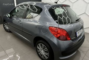 Peugeot 207 Hatchback 5d 1.4 75KM 2007 Peugeot 207 1,4 benzyna 1 wlasciciel 100 bezwypadkowy 1.4 Benzyna, zdjęcie 14