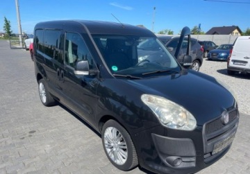 Fiat Doblo III Van 1.6 Multijet 16v 105KM 2010 Fiat Doblo 1.6 DIESEL ,BEZWYPADEK ,niski pot przebieg ,klima sprawna 1.6, zdjęcie 4
