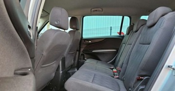 Opel Zafira C Tourer Facelifting 1.4 Turbo 140KM 2017 Opel Zafira 7-osob Navigacja Grzane Fotele i Kierownica Klimatronic 2017, zdjęcie 17