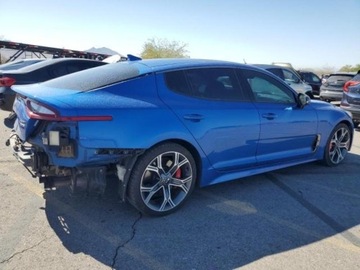 Kia Stinger Liftback 3.3 T-GDi 366KM 2018 Kia Stinger 2018 Kia Stinger GT2 AWD 3.3 Benzyna 365KM, zdjęcie 3