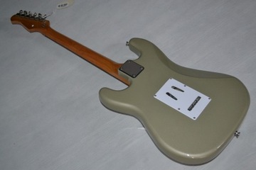 HARLEY BENTON ST-62 IS Inca Silver STRATOCASTER
