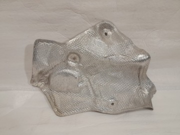 PORSCHE CAYENNE 9Y Blende Abdeckung TERMICZNA des Auspuffs 4M1825644E