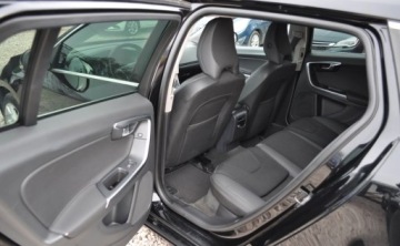 Volvo V60 I Kombi 2.0 D3 163KM 2013 Volvo V60 2.0 D4 165 km Automat nawigacja 2.0 Diesel 163KM, zdjęcie 17