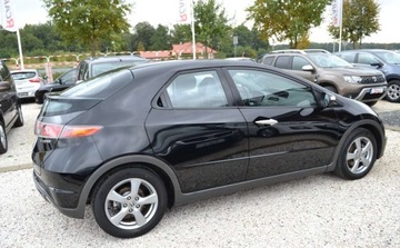 Honda Civic VIII Hatchback 5d 1.4 i 83KM 2006 Honda Civic BEZWYPADKOWE - Niski przebieg - po oplatach gotowa do rejestra, zdjęcie 15