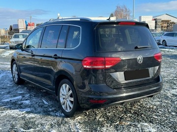 Volkswagen Touran III 1.6 TDI 110KM 2016 Volkswagen Touran 1.6TDI 110KM 2016 Comfortline,, zdjęcie 6