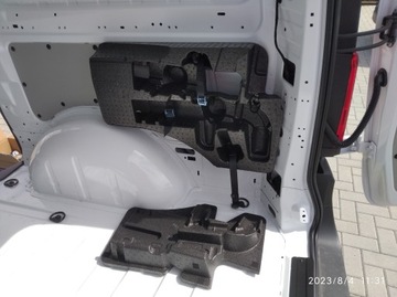 VITO W447 L2 Обивка багажника/комплектация