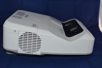 ЖК-проектор Epson EB-685Wi белый