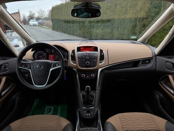 Opel Zafira C Tourer 1.4 Turbo ECOTEC 140KM 2012 Opel Zafira 1.4 Benz Bezwypadkowy Ladne alufelgi 1.4 Benzyna 140KM, zdjęcie 13