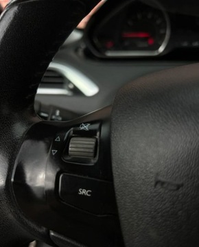 Peugeot 208 I Hatchback 3d 1.2 VTI 82KM 2014 Peugeot 208 Salon PL Czujniki Kamera niski przebieg Gwarancja w cenie Waw, zdjęcie 27