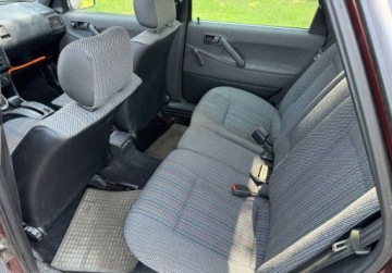 Volkswagen Passat B3 Sedan 2.0 115KM 1992 Volkswagen Passat Automat, niski przebieg 2.0 Benzyna 116KM, zdjęcie 15