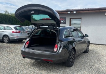 Opel Insignia I Sports Tourer 2.0 Turbo ECOTEC 220KM 2009 Opel Insignia Automatyczna skrzynia biegow 4x4 2.0 Benzyna 220KM, zdjęcie 3