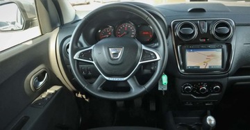 Dacia Lodgy Minivan Facelifting 1.3 TCe 130KM 2021 Dacia Lodgy (nr.113) Dacia Lodgy TCe 130 GPF (7-Sitzer) Stepway 1.3 Benzyna, zdjęcie 9