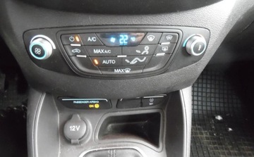 Ford Tourneo Courier I Mikrovan 1.5 TDCi 95KM 2016 Ford Tourneo Courier 2016r, Salonowy, 1.5 TDCI. Uszkodzony prawy przod i l, zdjęcie 12