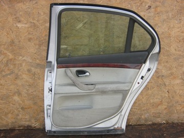 DVEŘE ZADNÍ PRAVÉ CADILLAC BLS