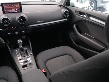 Audi A3 8V Sportback 5d Facelifting 1.5 35 TFSI 150KM 2019 Audi A3 1.5 TFSI, Automat, Navi, Klima, Tempomat, zdjęcie 7