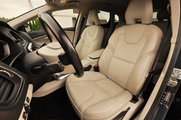 Volvo V40 II Hatchback Facelifting 2.0 T3 152KM 2016 Volvo V40 Cross Country T3 Turbo BENZYNA ---OCEAN RACE--- Full LED, zdjęcie 16