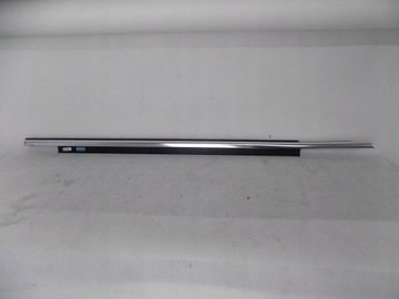 AUDI A7 4G8 LIŠTA DVEŘE PRAVÝ PŘEDNÍ 4G8853284B