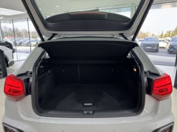 Audi Q2 SUV Facelifting 1.5 35 TFSI 150KM 2021 Audi Q2 35 TFSI S Line Kamera cofania Nawigacja LED Podgrzewane fotele, zdjęcie 15