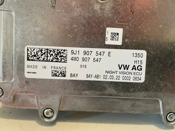 ŘÍZENÍ ASISTENTA JÍZDA NOCNEJ PORSCHE TAYCAN