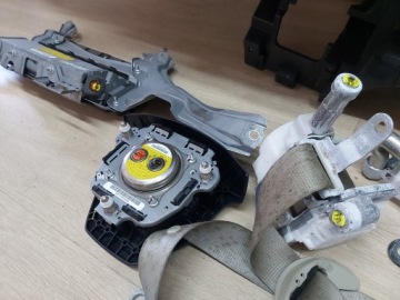 TOYOTA Sienna Lift 16–20 гг. Подушка безопасности водителя
